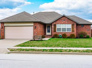 2505 W Garton Rd, Ozark, MO 65721