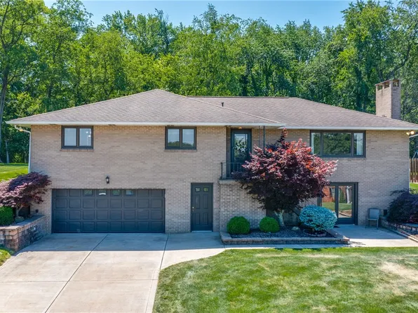 130 Moger Dr, Washington, PA 15301