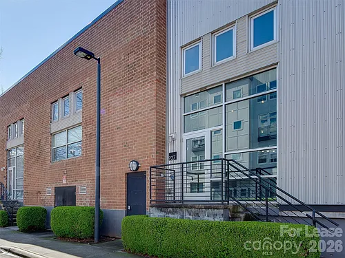 927 Westmere Ave Photo 1