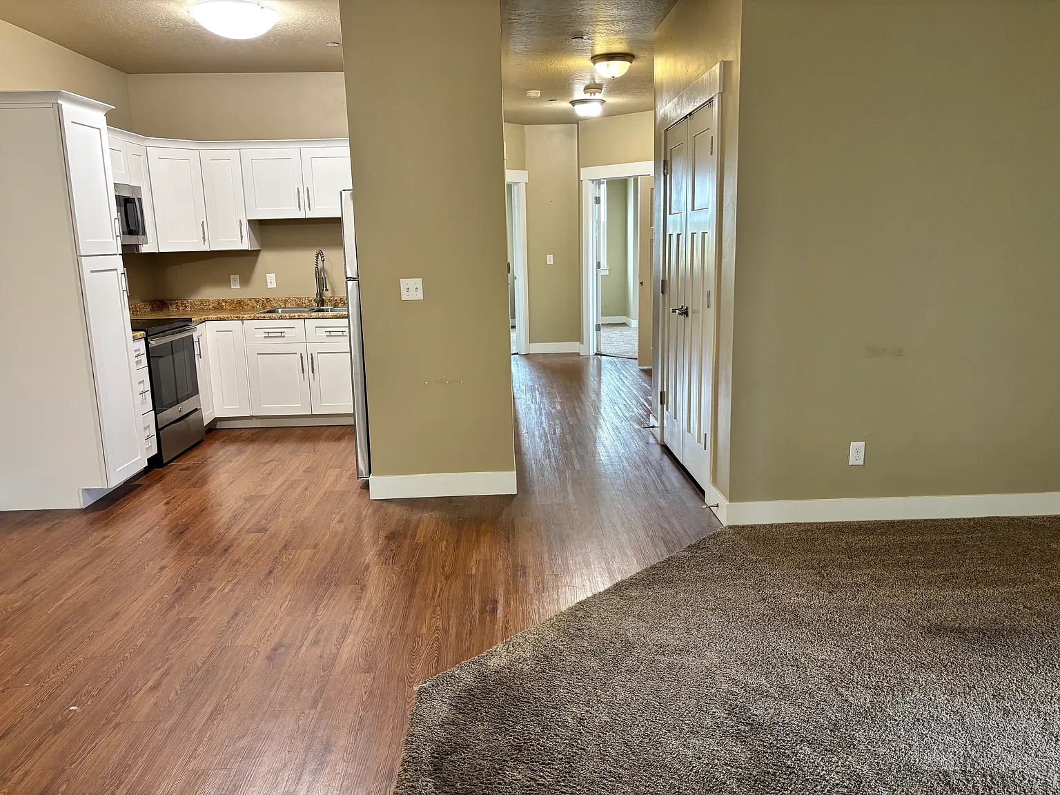 3 bed, 1207 sqft, $1,850 — Photo 4