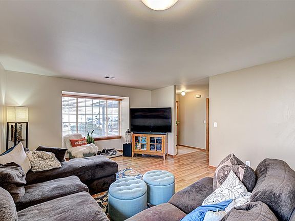 5th image of 2509 S Highlands Blvd