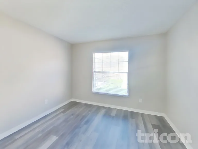 873 Silversmith Cir — Photo 9