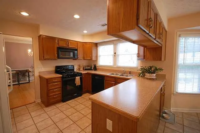 4080 Fastnet Ln — Photo 3
