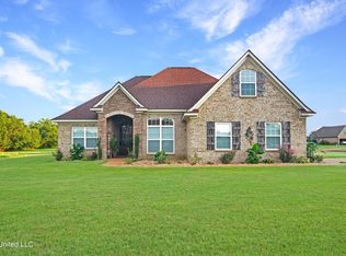 6000 Raven St, Senatobia, MS 38668