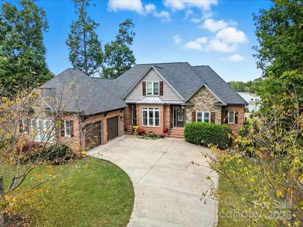 7511 Pine Glade Dr, Denver, NC 28037
