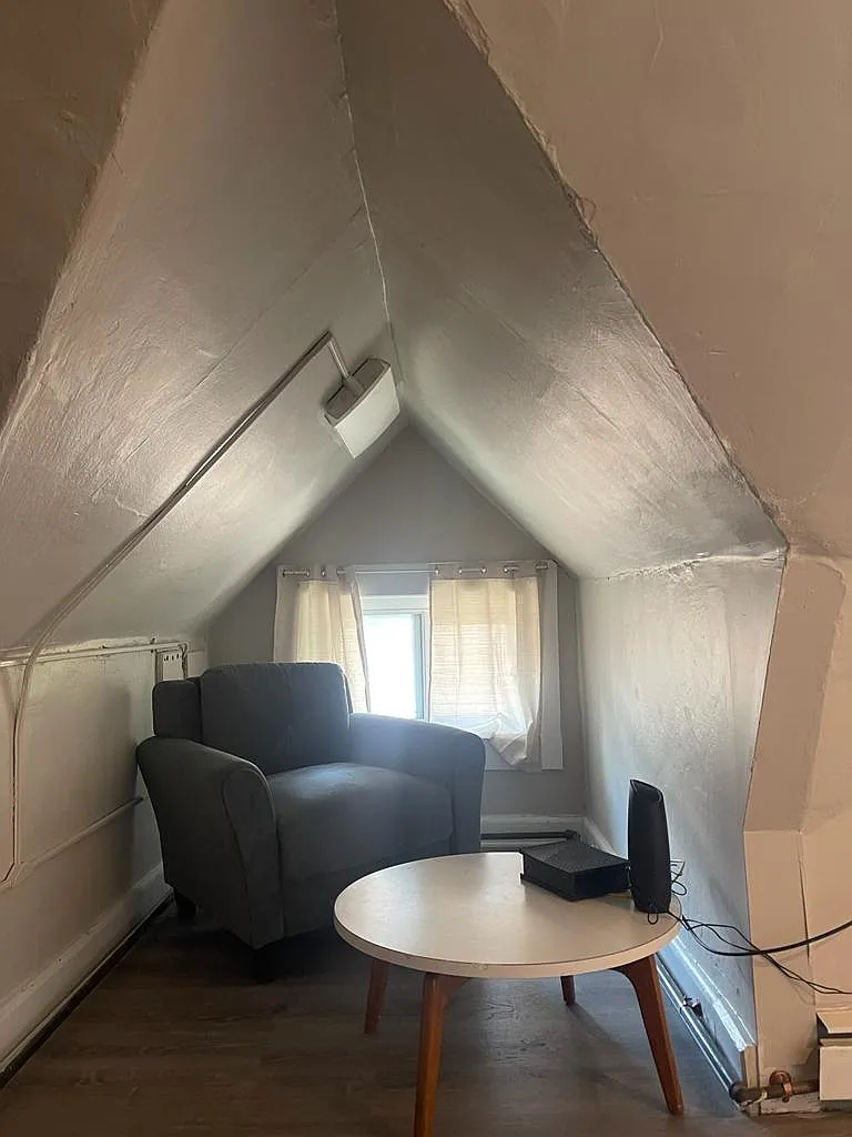 4 bed, $1,025 — Photo 4