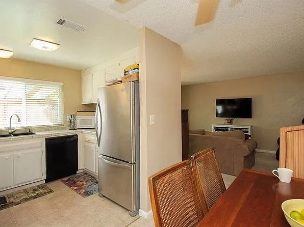 99 Coral Ln — Photo 9
