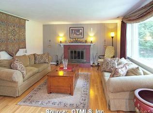638 Country Club Rd, Avon, CT 06001