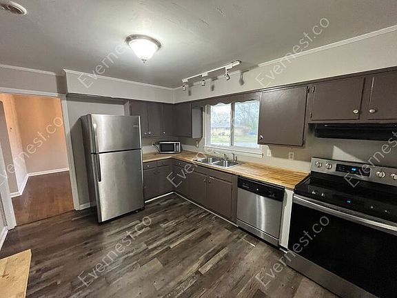 3rd image of 4306 Righton Ln