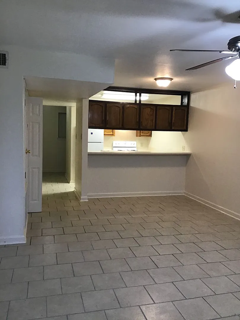 7652 Bles Ave — Photo 2