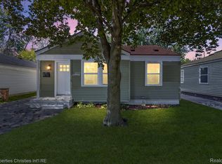 2027 Martin Rd, Ferndale, MI 48220