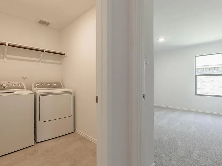 1516 Vattier St — Photo 21