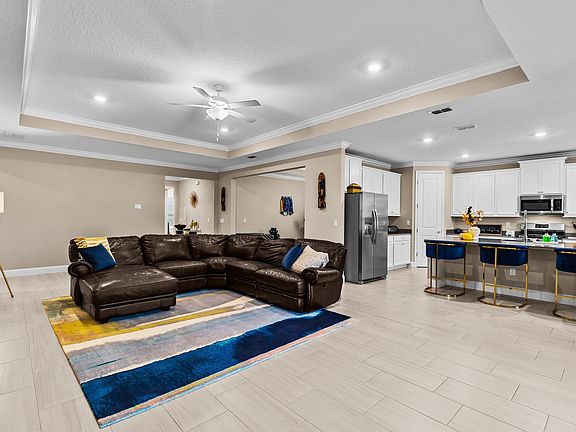 5th image of 307 Brybar Dr