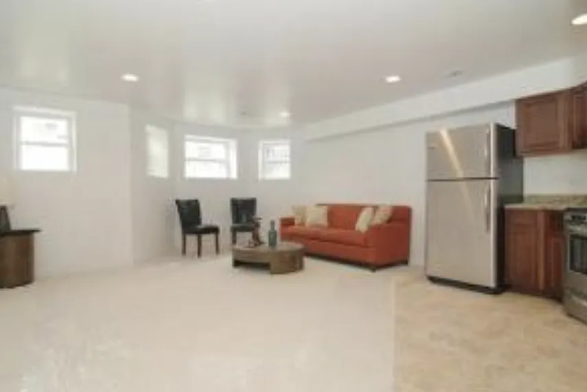2 bed, 800 sqft, $1,400 — Photo 4
