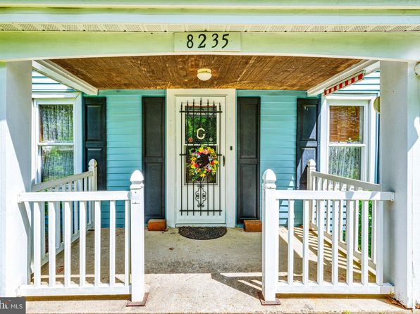 8235 Elvaton Dr, Pasadena, MD 21122