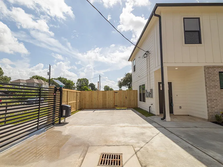 5036 Mallow St #A — Photo 7