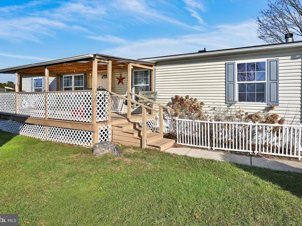 31 Arrowhead Dr, Ephrata, PA 17522