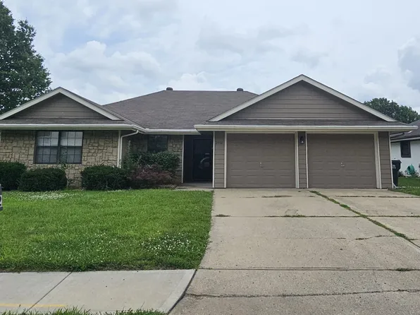 2412 NW 8th St, Blue Springs, MO 64015