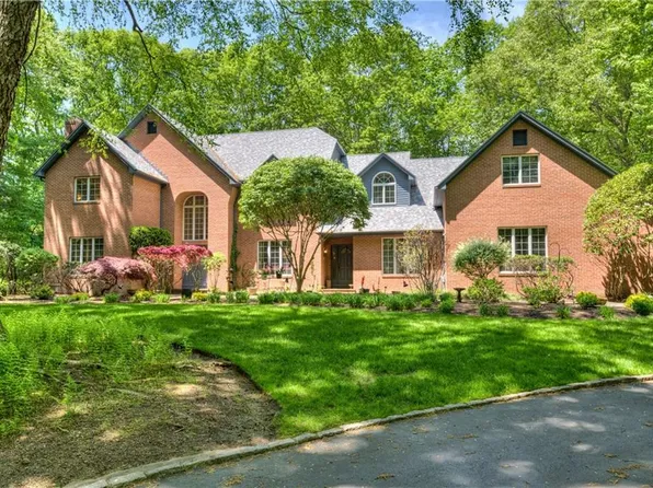 137 Signal Ridge Way, East Greenwich, RI 02818