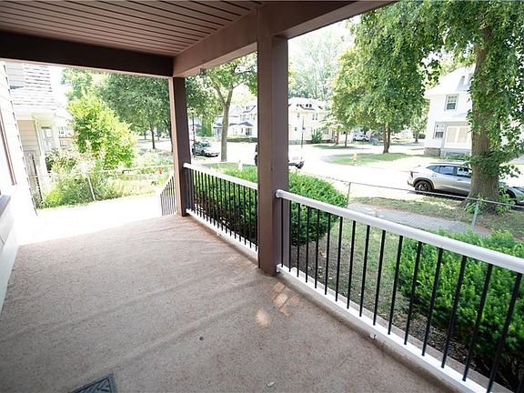 3rd image of 84 Ellicott St