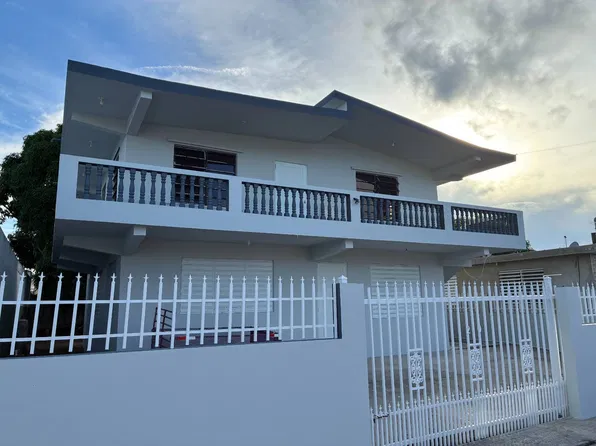Urb La Ceiba Casa 20 Bo Ceiba Norte, Juncos, PR 00777