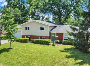 1441 Hunter Pl, Columbus, IN 47203