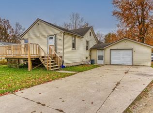 8695 Ira Rd, Fair Haven, MI 48023
