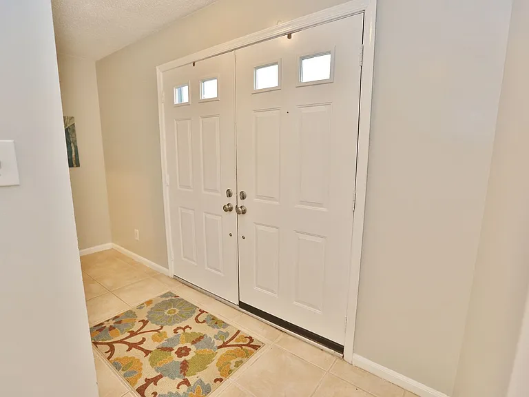 1207 Captain Adams Ct — Photo 3