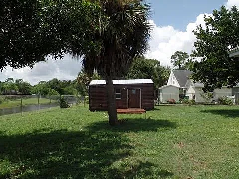 1698 SW Flint St — Photo 4