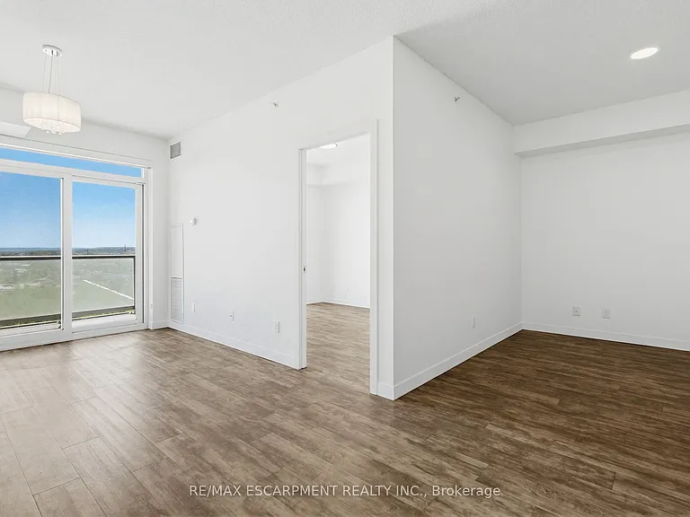 2081 Fairview St #1507 — Photo 10