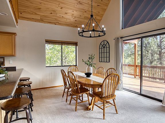 Spacious Dining Room