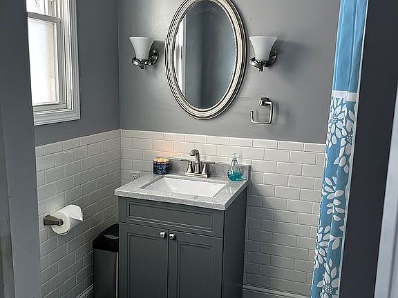 Downstairs Full Bathroom