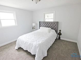 421 Clifton Ave, Findlay, OH 45840