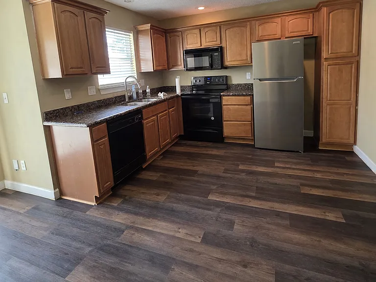 912 SW Imperial Ln #1 — Photo 8