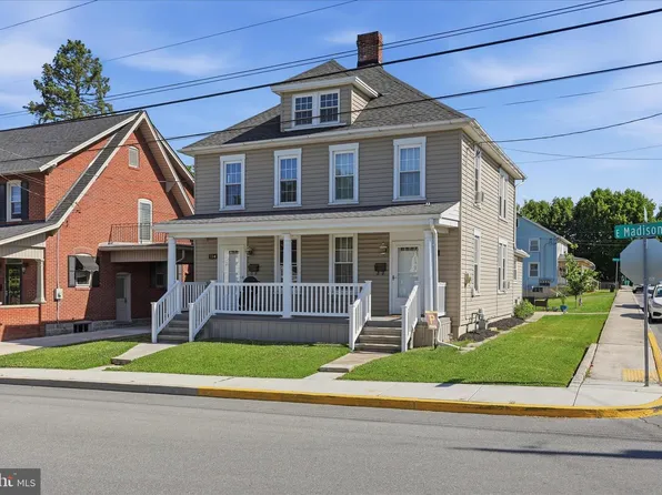 254-256 E Madison St, Greencastle, PA 17225