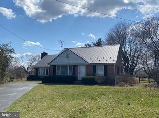 139 Amsley Dr, Chambersburg, PA 17202