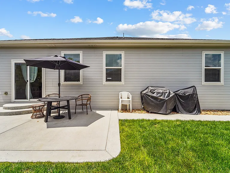 166 Gem Way — Photo 6