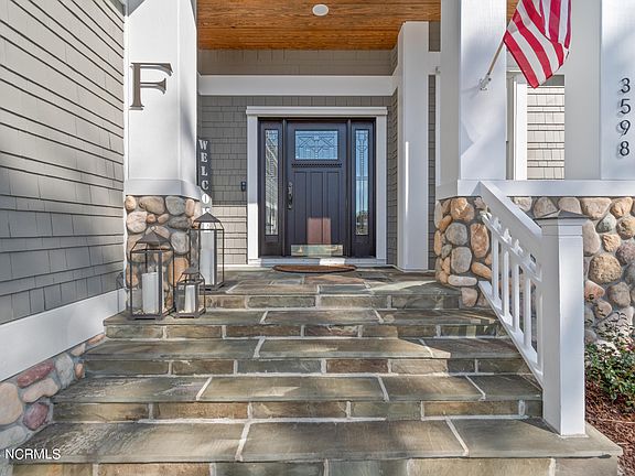 2nd image of 3598 W Medinah Avenue SE