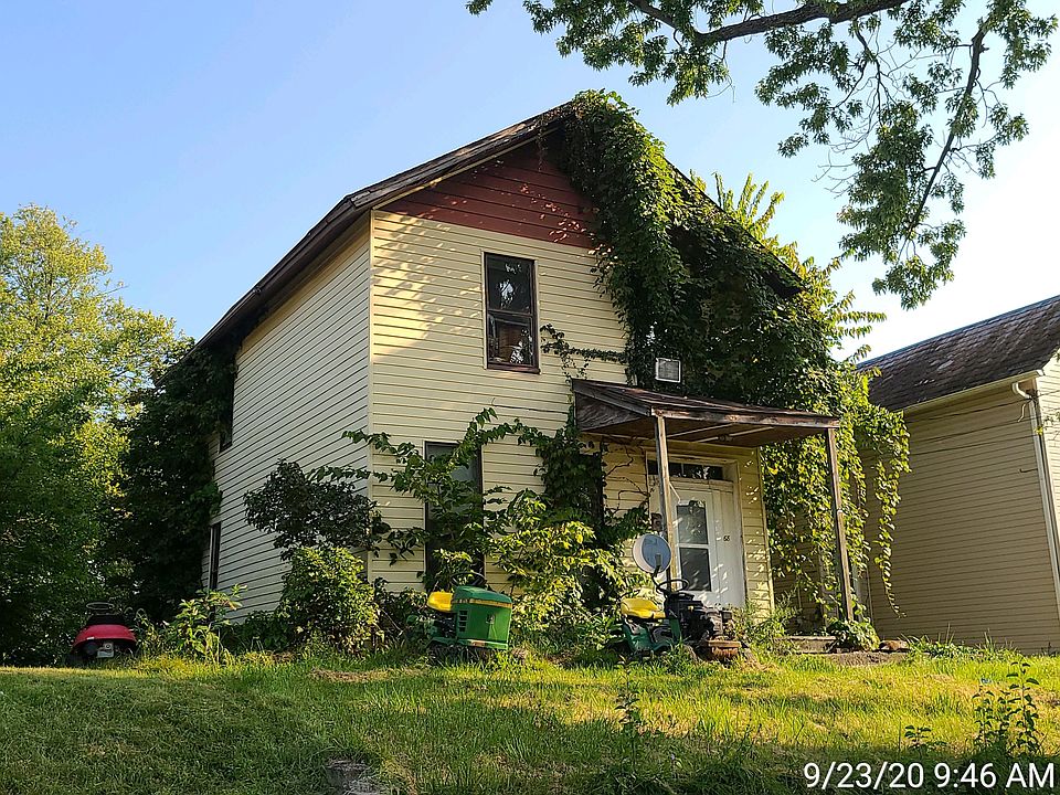 2nd image of 68 Maholm St