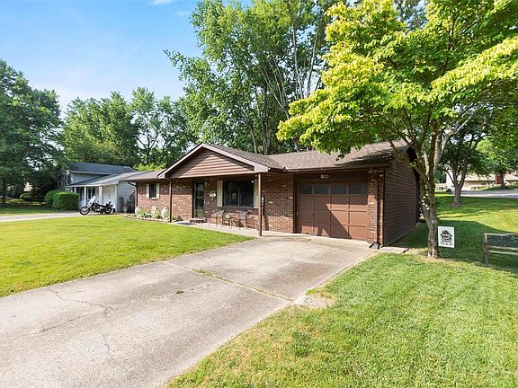 2nd image of 903 Odus Dr