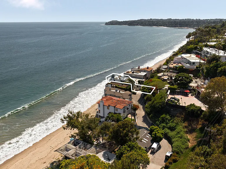 27352 Pacific Coast Hwy — Photo 2
