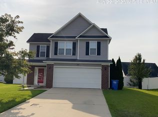299 Ranier Dr, Raeford, NC 28376