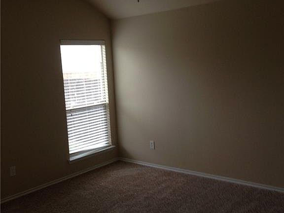 4th image of 1212 Alder Tree Ln