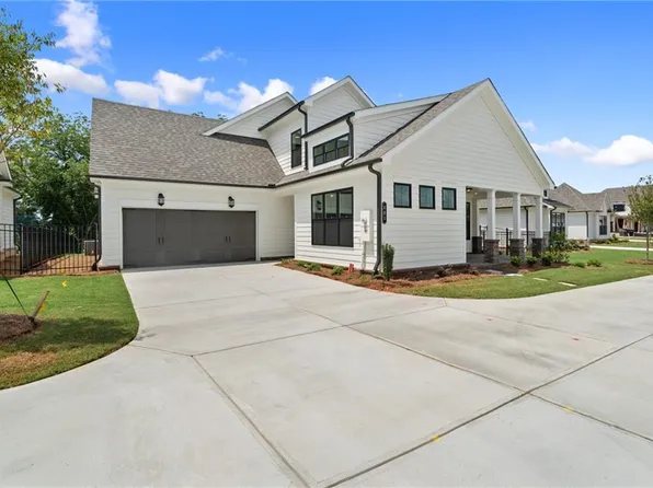 585 Gavitt Dr, Cumming, GA 30040