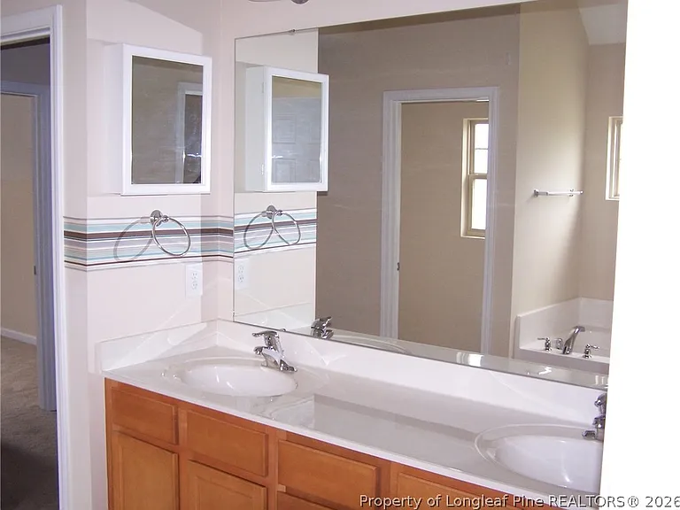 70 Carlisle Pl — Photo 10