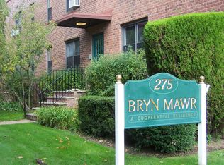 275 Maple Ave APT 1G, Rockville Centre, NY 11570