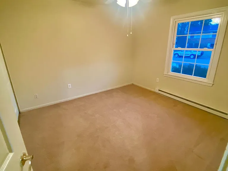 1042 S Ironwood Rd — Photo 14