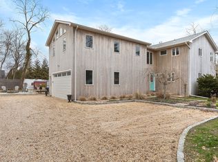 5 Trynz Ln, Hampton Bays, NY 11946