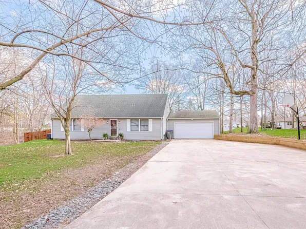 2042 S Maple Run, Warsaw, IN 46580