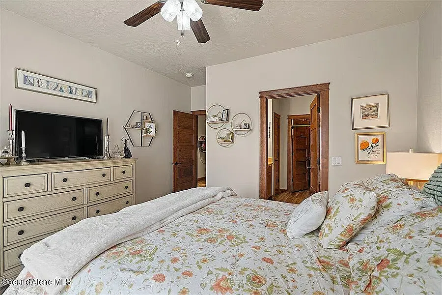 2 bed, 1512 sqft, $2,750 — Photo 2